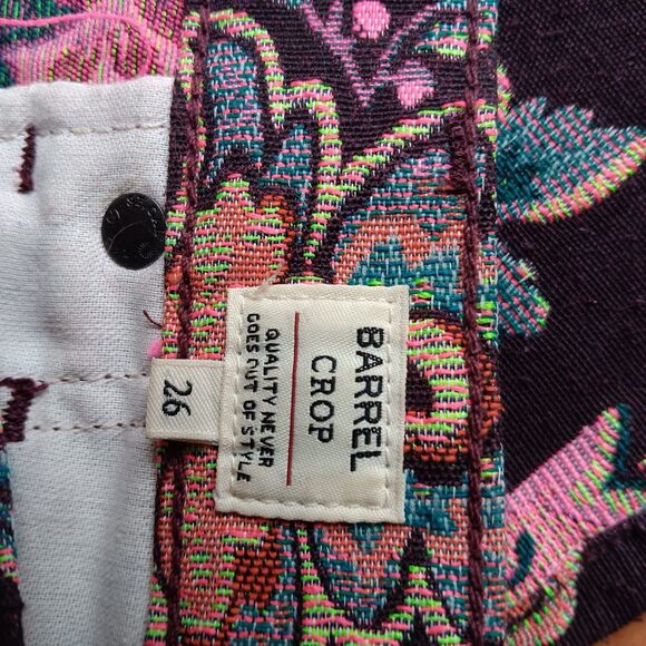 Levis Tapestry Print Tapered Barrel Crop Pants Floral Coquette Pink Purple 26 - Picture 8 of 9